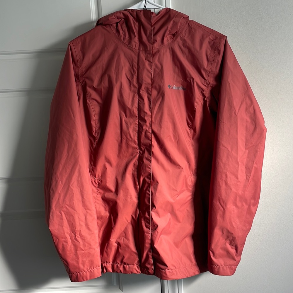 Columbia women rain jacket with hood